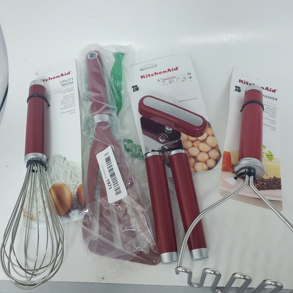 NEW Red KitchenAid 7 peice set of Garlic Press Utility Whisk READ ALL - Picture 2 of 4